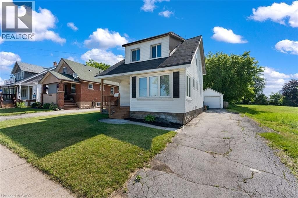 Single Family at 5932 CARLTON Avenue, Niagara Falls, Ontario - Photo 2 - RE/MAX Garden City Realty