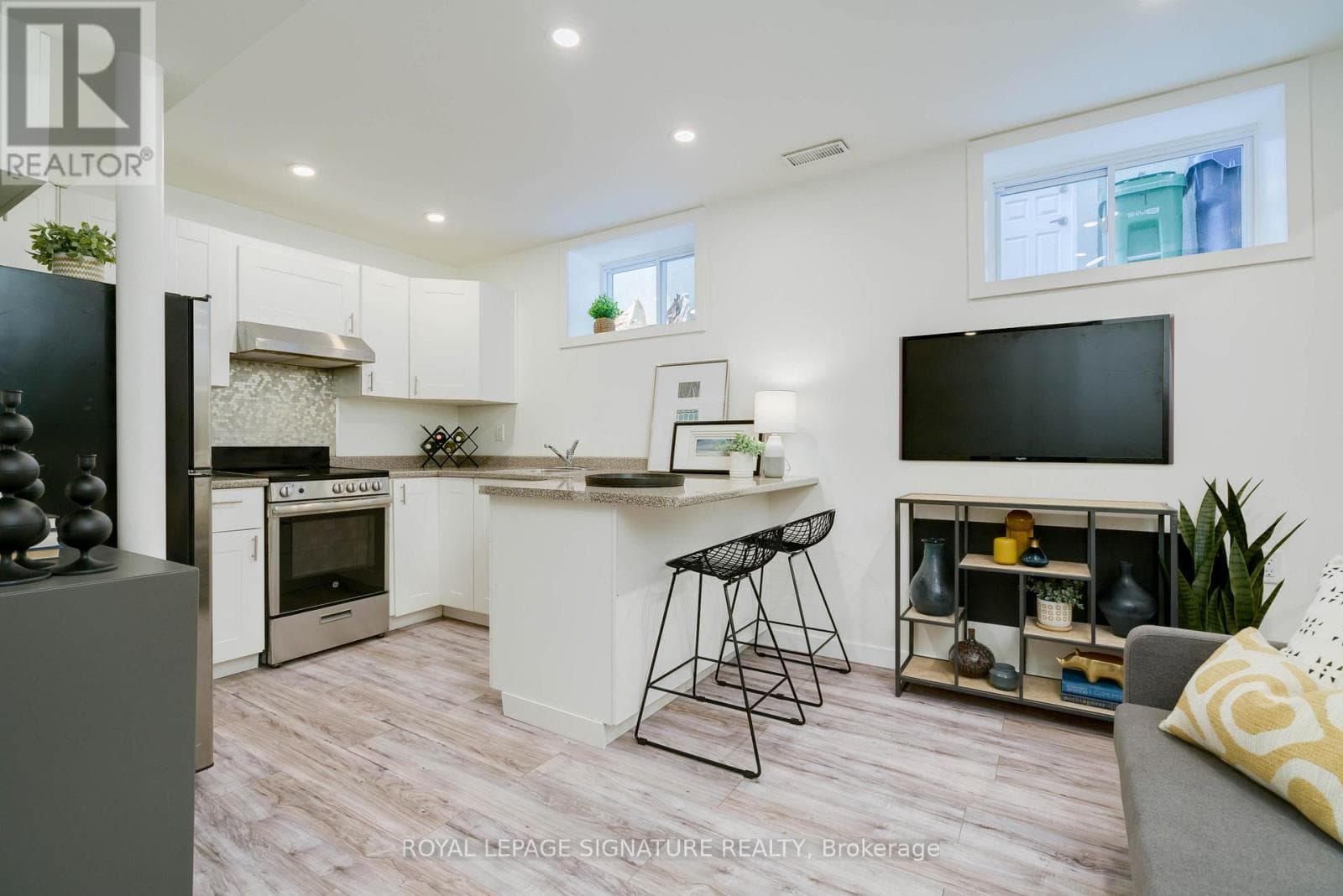 Lower- 27 Coleridge Avenue