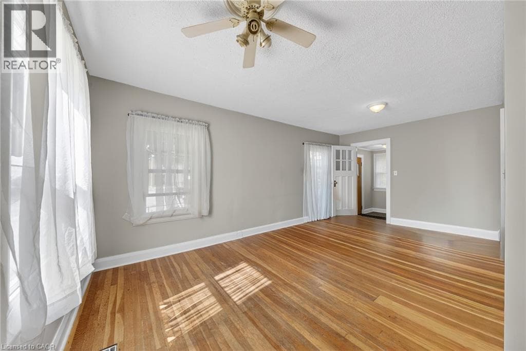 Single Family at 78 FACER Street, St. Catharines, Ontario - Photo 7 - RE/MAX Garden City Realty