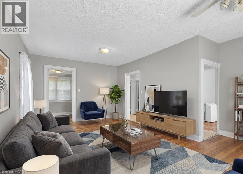 Single Family at 78 FACER Street, St. Catharines, Ontario - Photo 5 - RE/MAX Garden City Realty