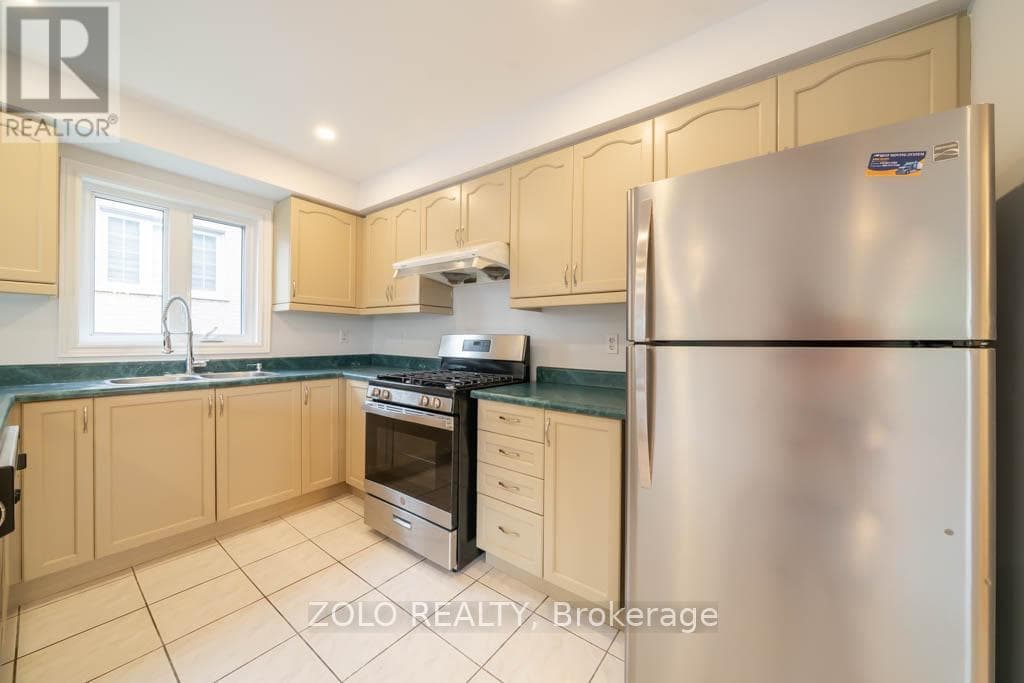 Single Family at 170 Widdifield Avenue, Newmarket (Armitage), Ontario - Photo 10 - RE/MAX Garden City Realty
