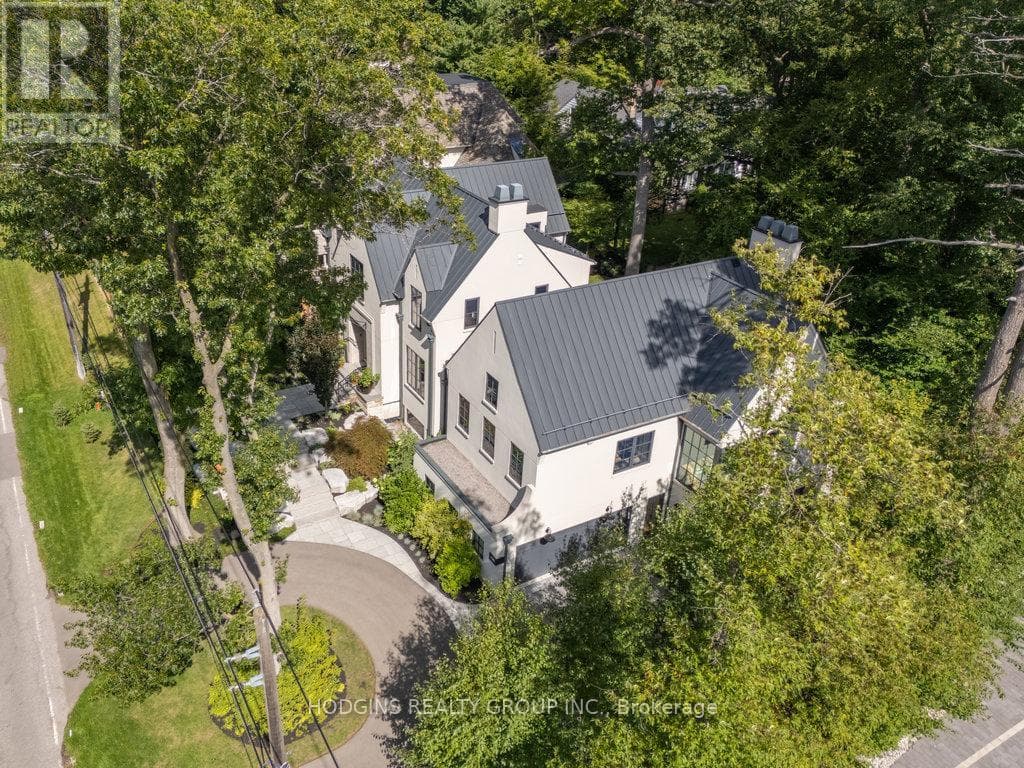 238 Mineola Road