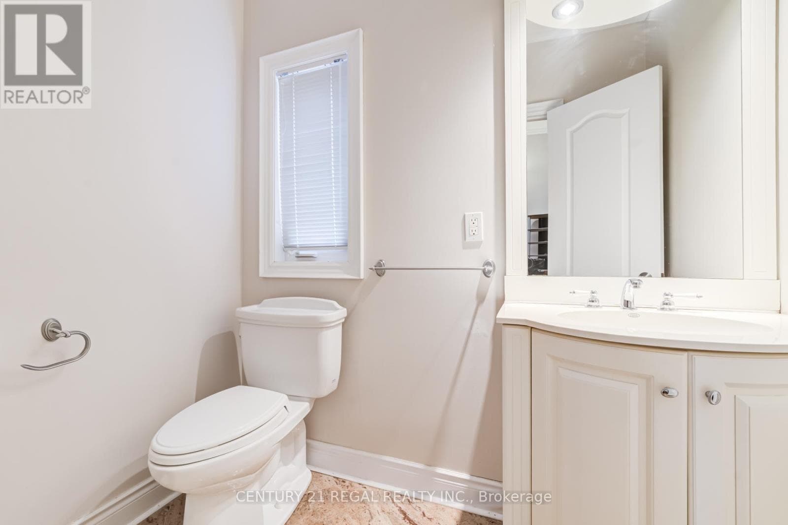 Single Family at 2A Twenty Eighth Street, Toronto (Long Branch), Ontario - Photo 9 - RE/MAX Garden City Realty