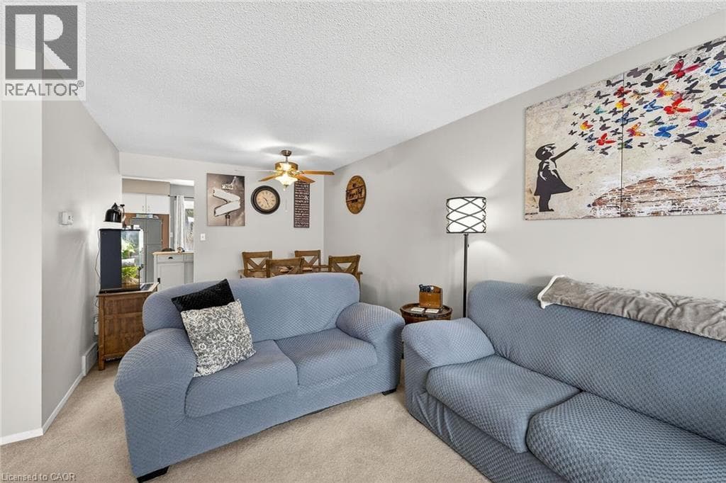 Single Family at 6479 MALIBU Drive, Niagara Falls, Ontario - Photo 5 - RE/MAX Garden City Realty