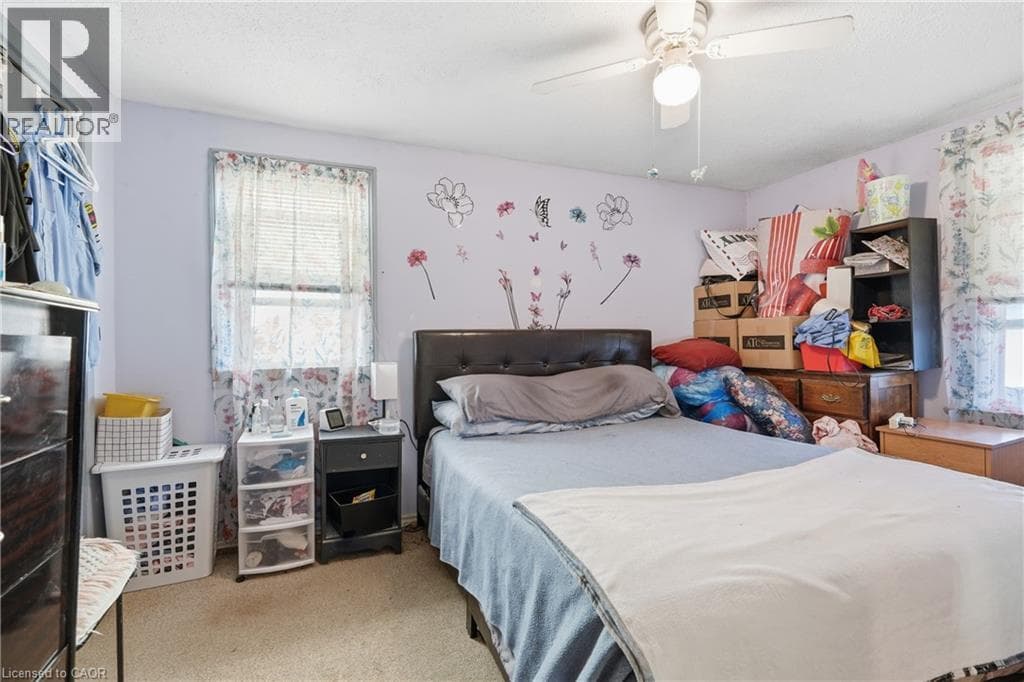 Single Family at 56 WELLAND Avenue, St. Catharines, Ontario - Photo 4 - RE/MAX Garden City Realty