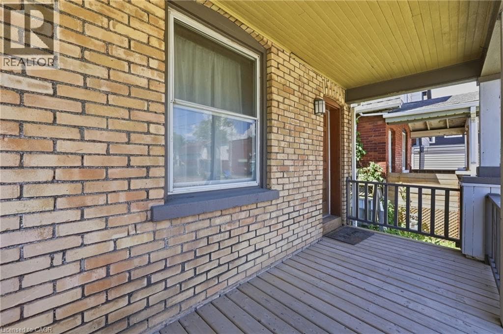 Single Family at 463 EAST MAIN Street, Welland, Ontario - Photo 4 - RE/MAX Garden City Realty