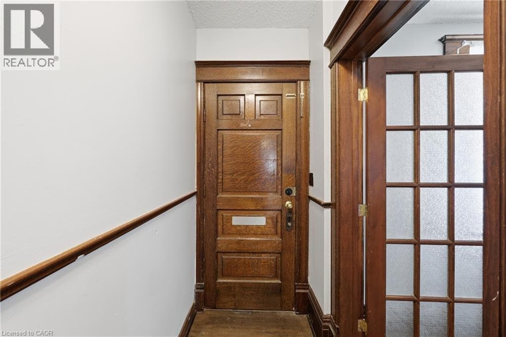 Single Family at 463 EAST MAIN Street, Welland, Ontario - Photo 6 - RE/MAX Garden City Realty