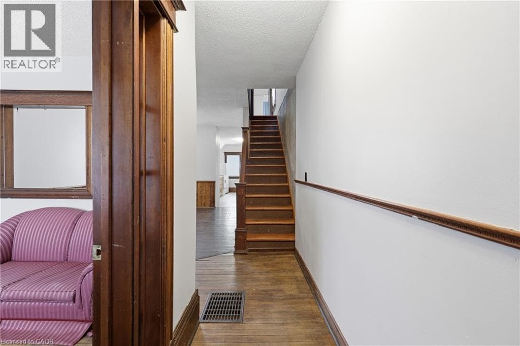 Single Family at 463 EAST MAIN Street, Welland, Ontario - Photo 7 - RE/MAX Garden City Realty