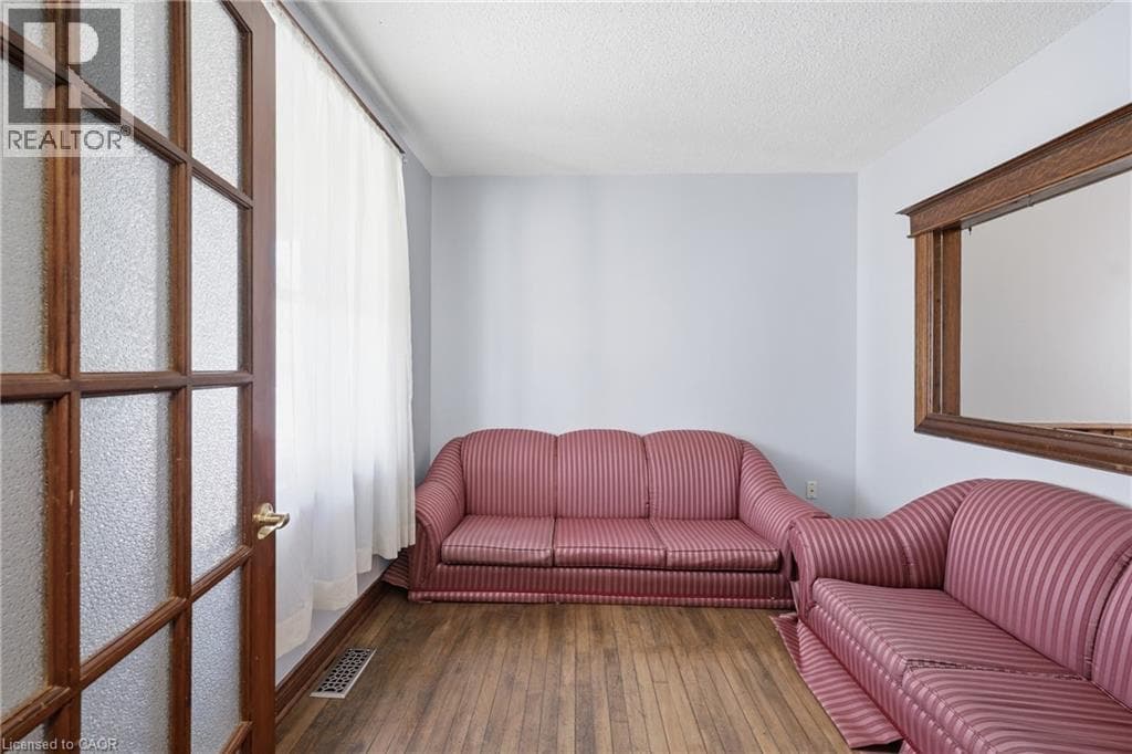 Single Family at 463 EAST MAIN Street, Welland, Ontario - Photo 8 - RE/MAX Garden City Realty