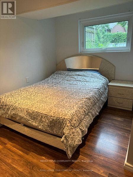 Single Family at 3237 Corry Crescent, Niagara Falls (Chippawa), Ontario - Photo 4 - RE/MAX Garden City Realty