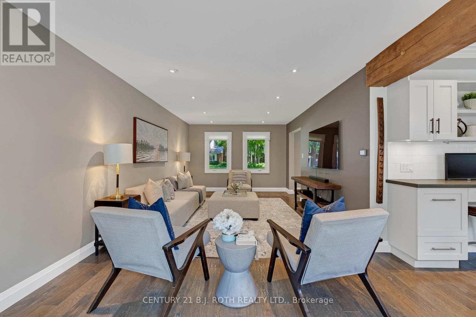 Single Family at 16 Spence Avenue, Springwater (Midhurst), Ontario - Photo 10 - RE/MAX Garden City Realty