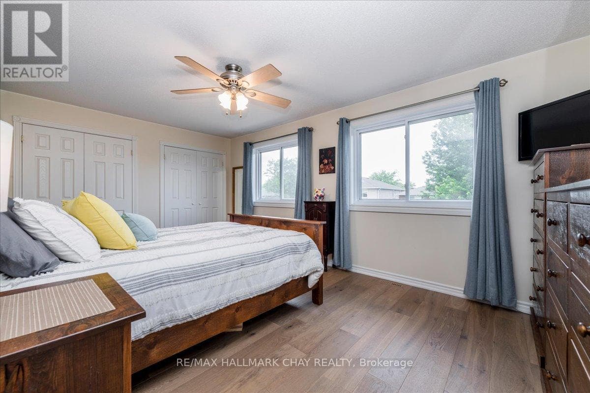 Single Family at 85 Miller Drive, Barrie (Edgehill Drive), Ontario - Photo 10 - RE/MAX Garden City Realty