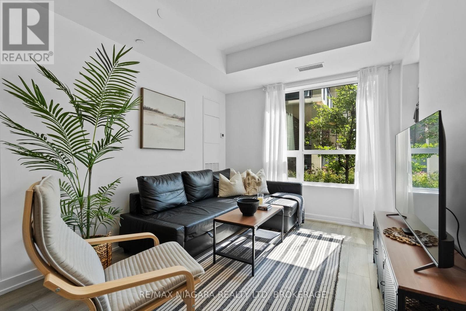 131- 5055 GREENLANE Road