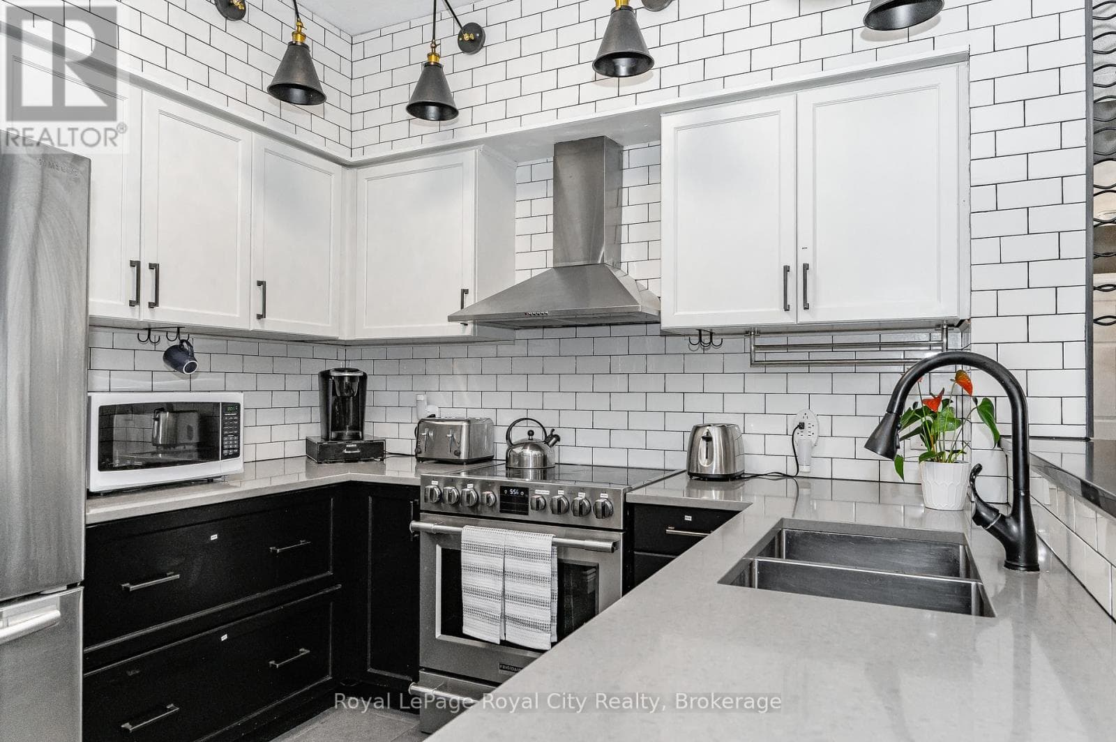 102- 308 Watson Parkway