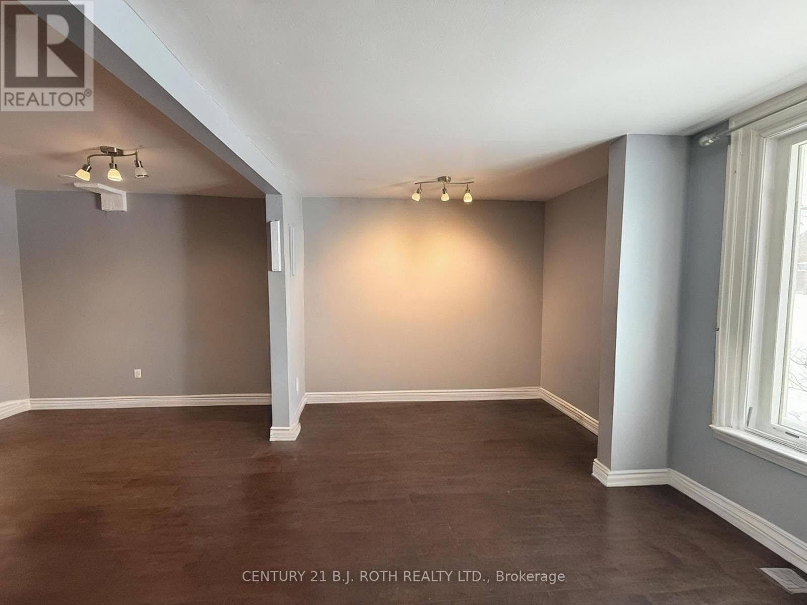 Office at Low- 58 Mary Street, Barrie (Lakeshore), Ontario - Photo 2 - RE/MAX Garden City Realty