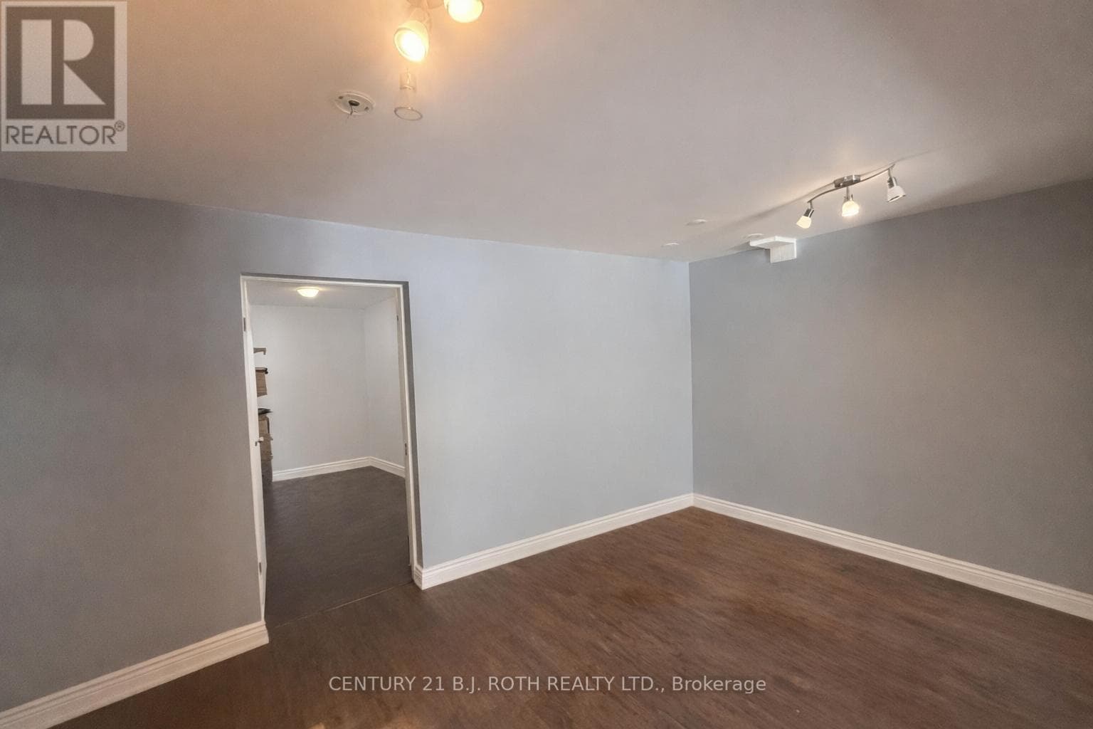 Office at Low- 58 Mary Street, Barrie (Lakeshore), Ontario - Photo 4 - RE/MAX Garden City Realty