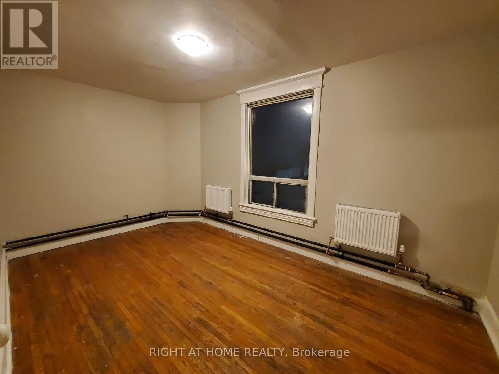Multi-family at A- 332 Salem Avenue, Toronto (Dovercourt-Wallace Emerson-Junction), Ontario - Photo 3 - RE/MAX Garden City Realty