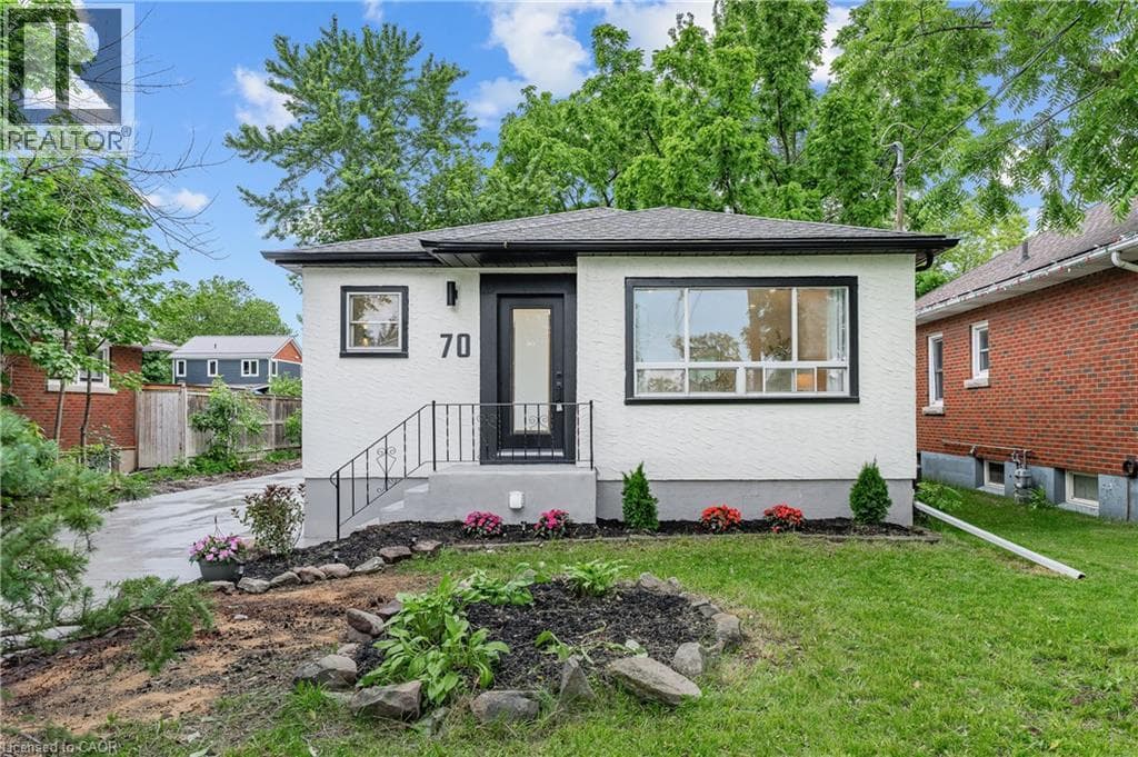 Single Family at 70 RICHMOND Street, Thorold, Ontario - Photo 2 - RE/MAX Garden City Realty