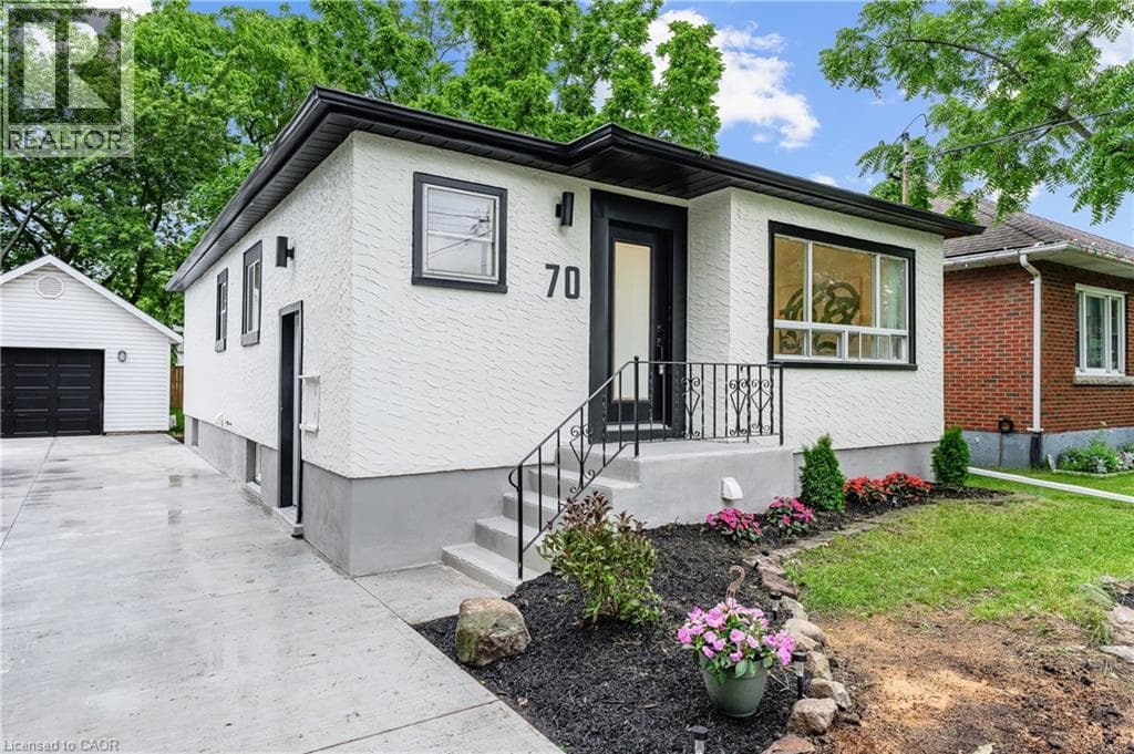 Single Family at 70 RICHMOND Street, Thorold, Ontario - Photo 3 - RE/MAX Garden City Realty