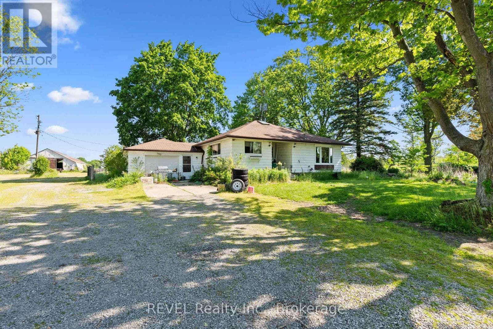 Single Family at 43758 Highway 3 (Forks RD) Highway, Wainfleet (Marshville/Winger), Ontario - Photo 1 - RE/MAX Garden City Realty