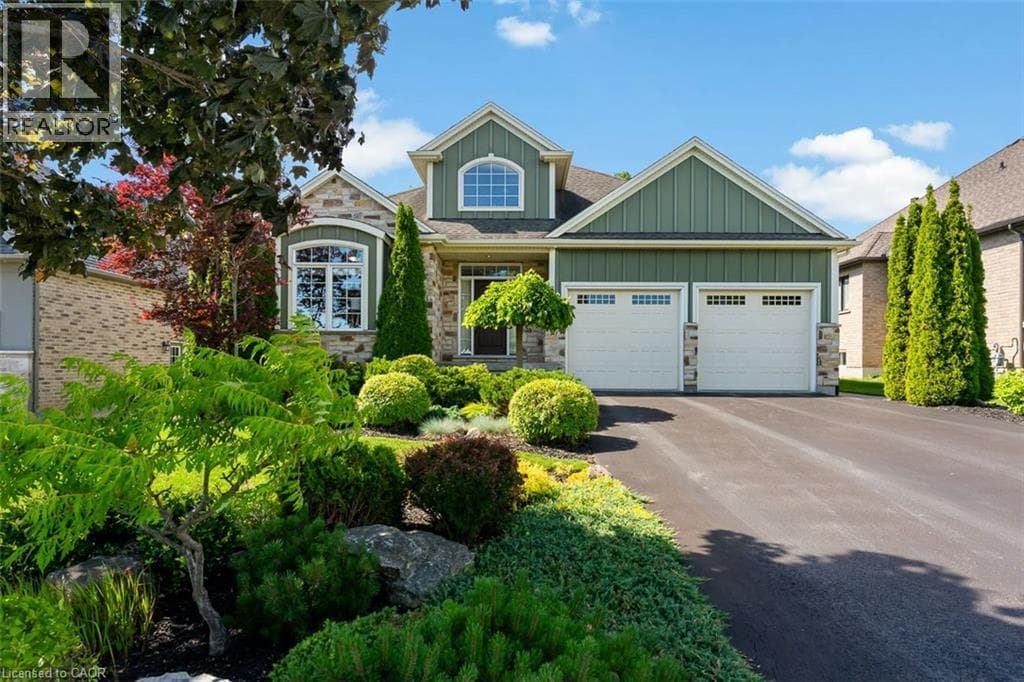 Single Family at 6 CREEKSIDE Drive, Niagara-on-the-Lake, Ontario - Photo 2 - RE/MAX Garden City Realty