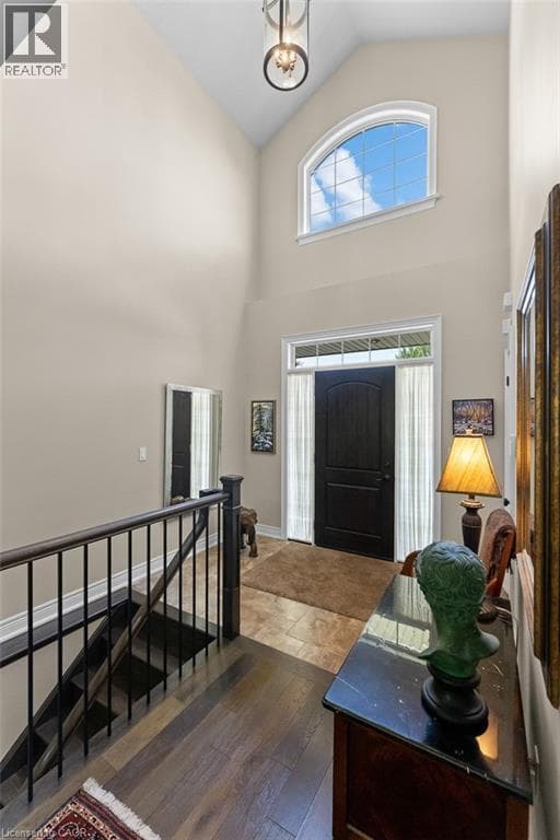 Single Family at 6 CREEKSIDE Drive, Niagara-on-the-Lake, Ontario - Photo 5 - RE/MAX Garden City Realty