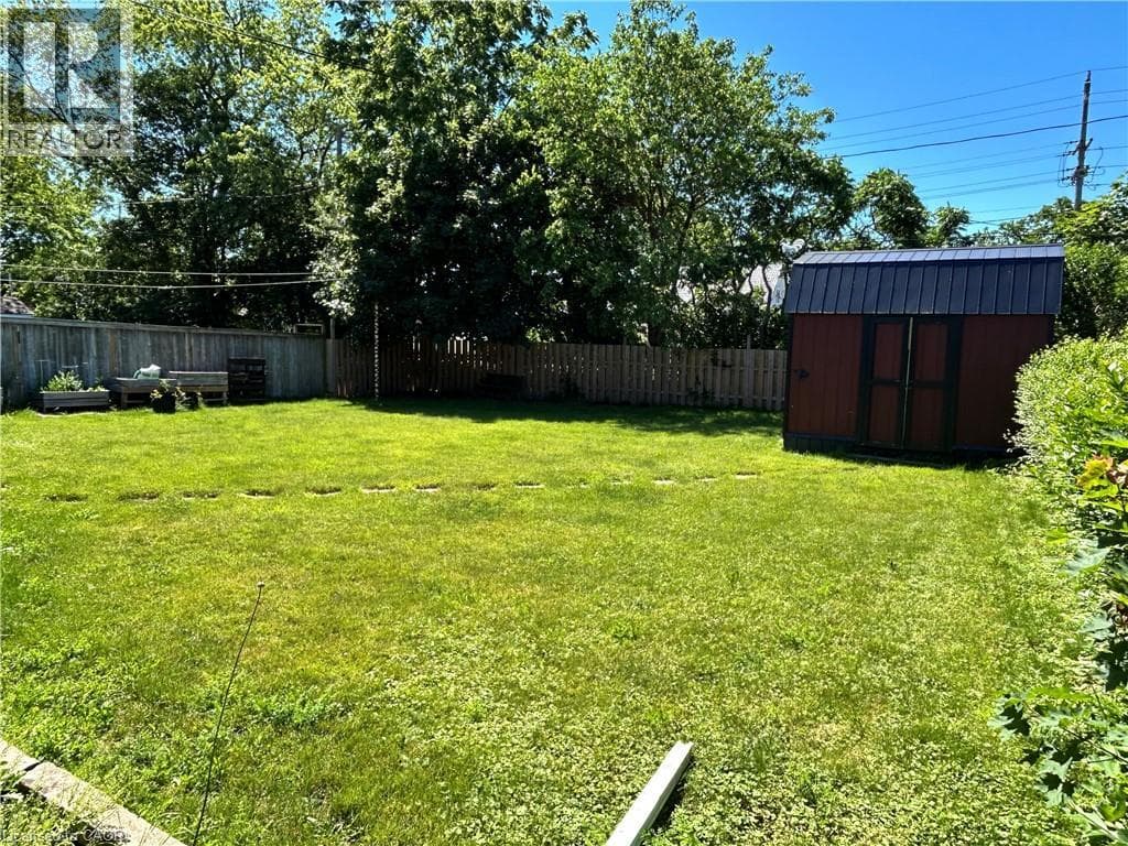 Single Family at 52 CARTER Street, Port Colborne, Ontario - Photo 5 - RE/MAX Garden City Realty