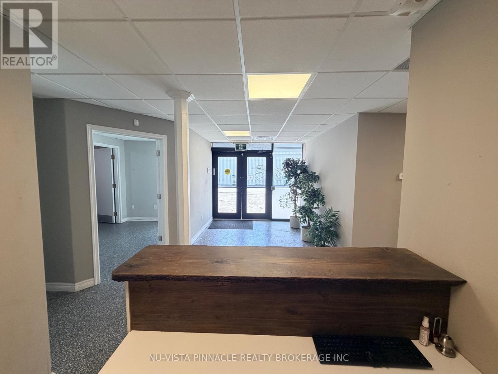 Retail at 389 LYLE Street, London East (East L), Ontario - Photo 5 - RE/MAX Garden City Realty