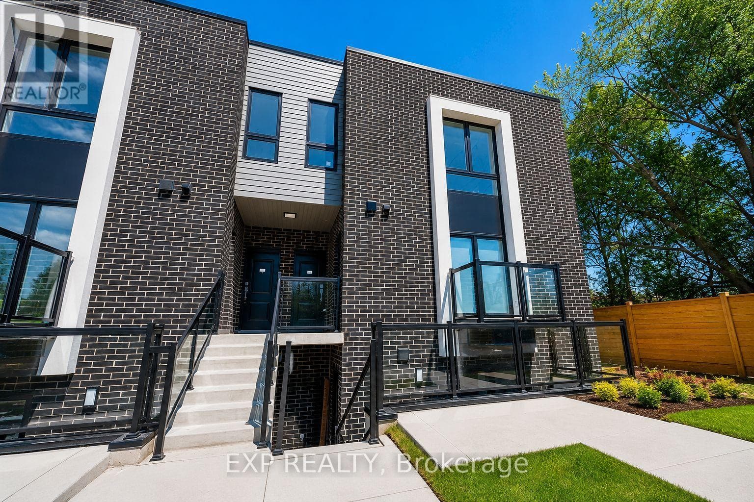 206- 6065 MCLEOD Road
