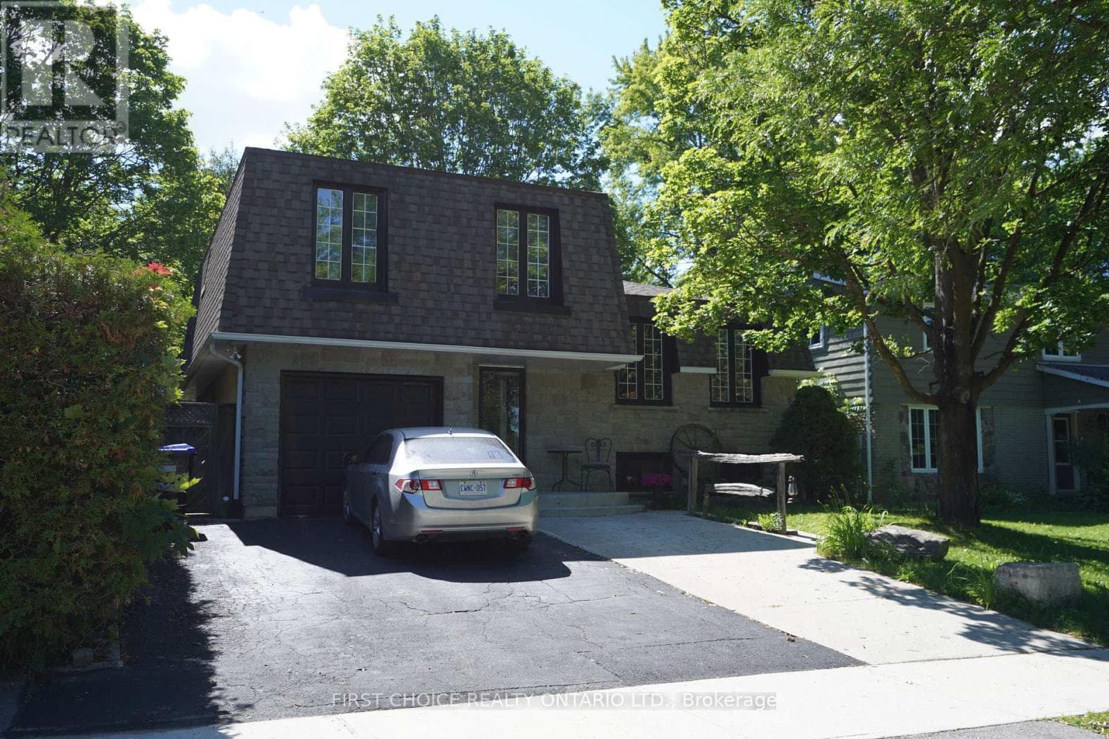 Single Family at 74 The Boulevard, New Tecumseth (Tottenham), Ontario - Photo 2 - RE/MAX Garden City Realty