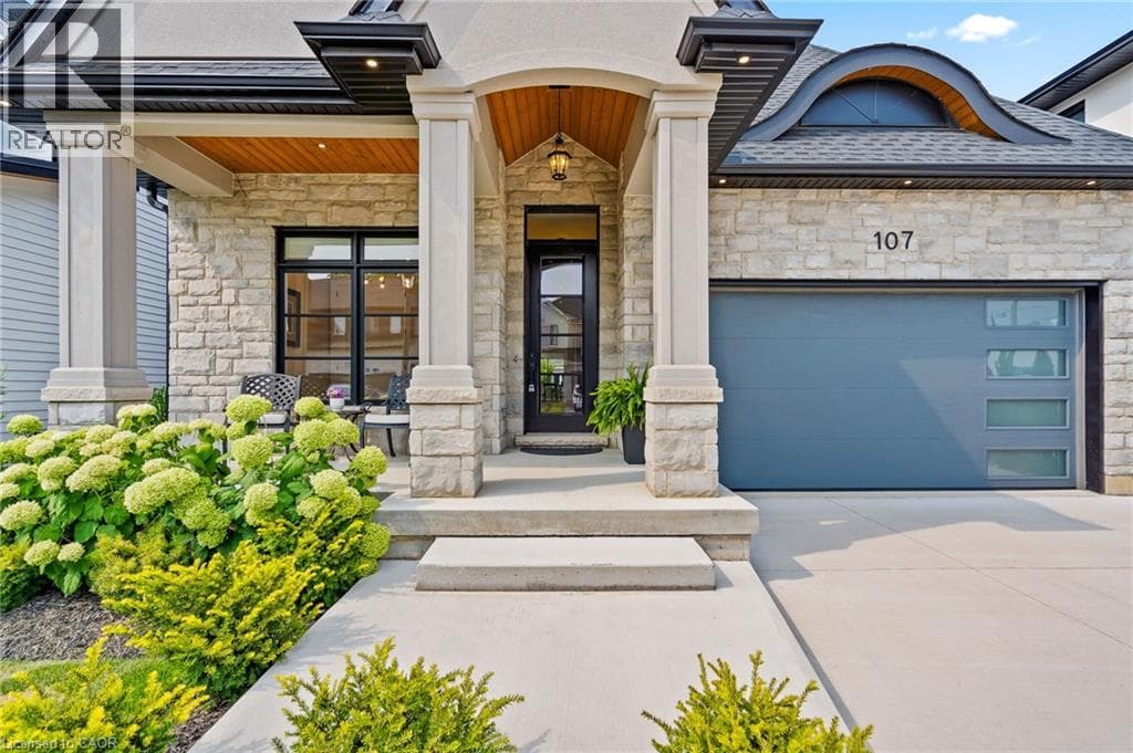 Single Family at 107 MILLPOND Road, Niagara-on-the-Lake, Ontario - Photo 3 - RE/MAX Garden City Realty