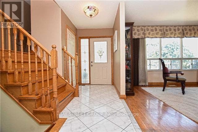 Single Family at 37 Caledon Court, Oshawa (Centennial), Ontario - Photo 9 - RE/MAX Garden City Realty