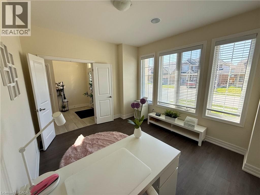 Single Family at 9462 TALLGRASS Avenue, Niagara Falls, Ontario - Photo 4 - RE/MAX Garden City Realty