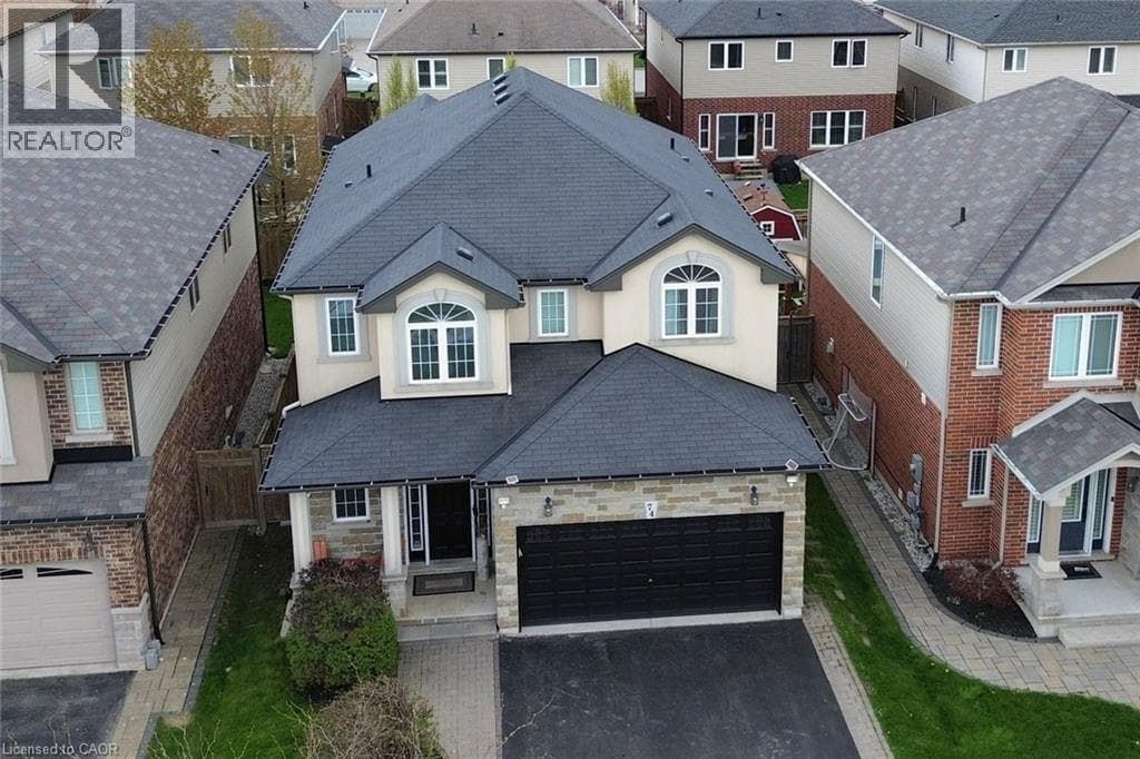 Single Family at 74 LAMPMAN Drive, Grimsby, Ontario - Photo 4 - RE/MAX Garden City Realty