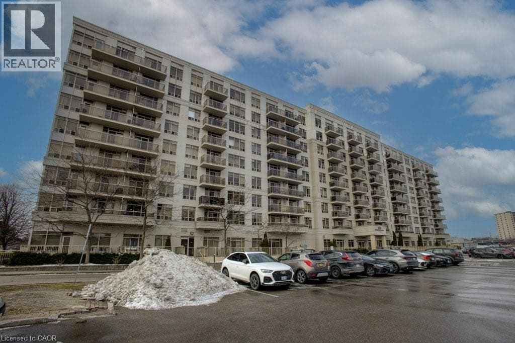 Single Family at 802- 3650 KINGSTON Road, Toronto, Ontario - Photo 3 - RE/MAX Garden City Realty