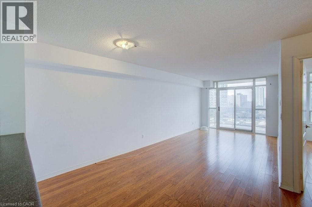 Single Family at 802- 3650 KINGSTON Road, Toronto, Ontario - Photo 9 - RE/MAX Garden City Realty