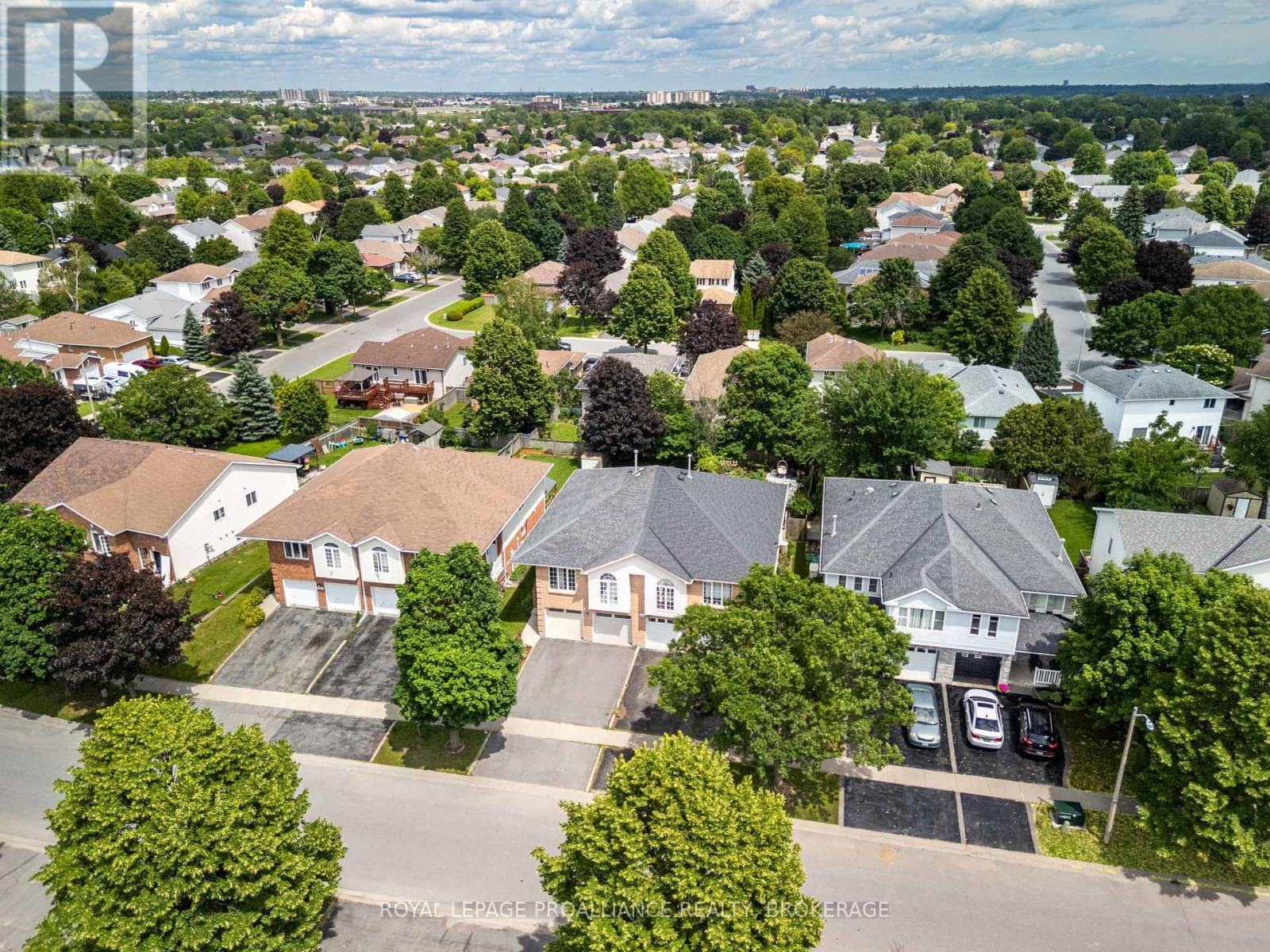 653 Barnsley Crescent