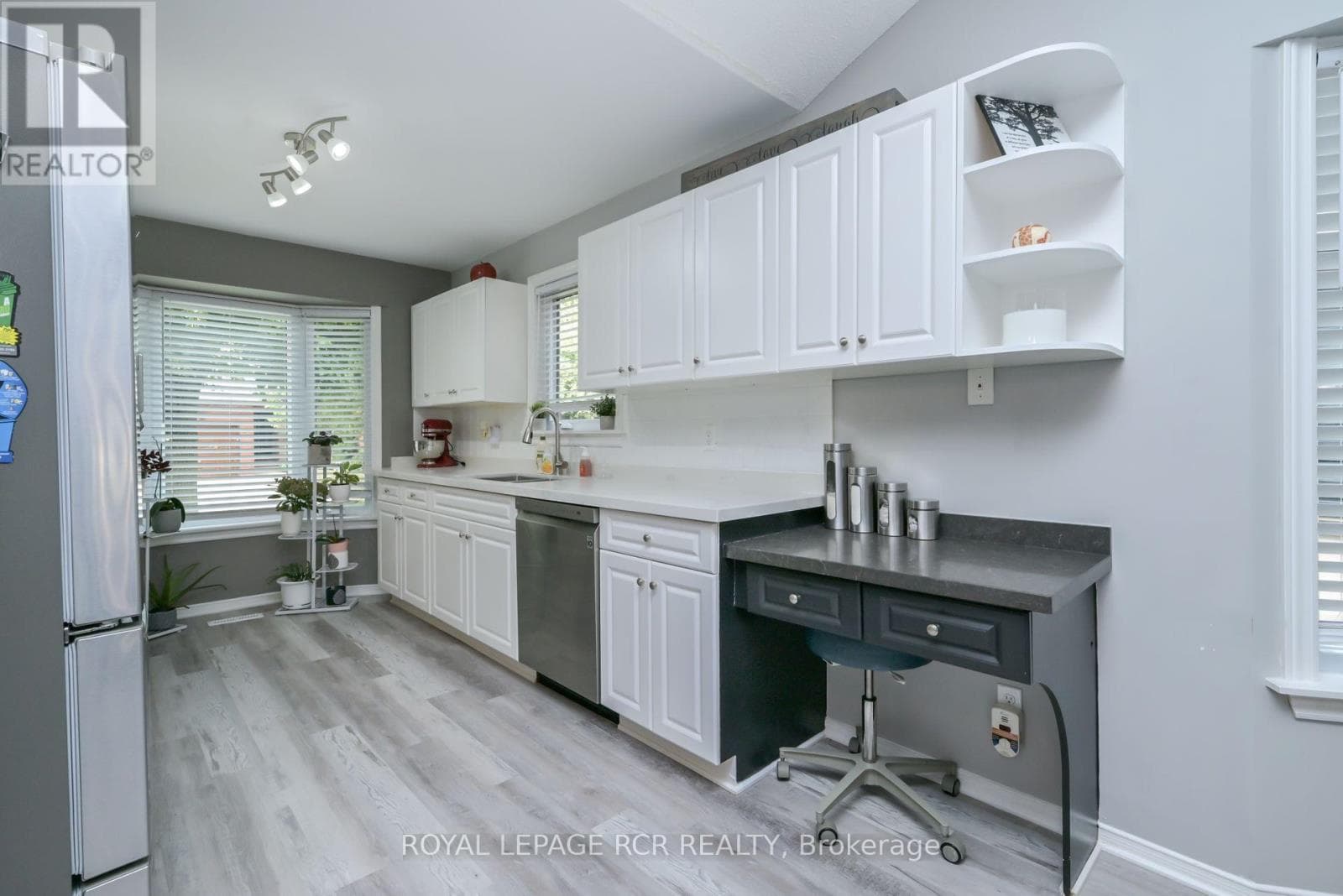 Single Family at 114 Green Briar Road, New Tecumseth (Alliston), Ontario - Photo 6 - RE/MAX Garden City Realty