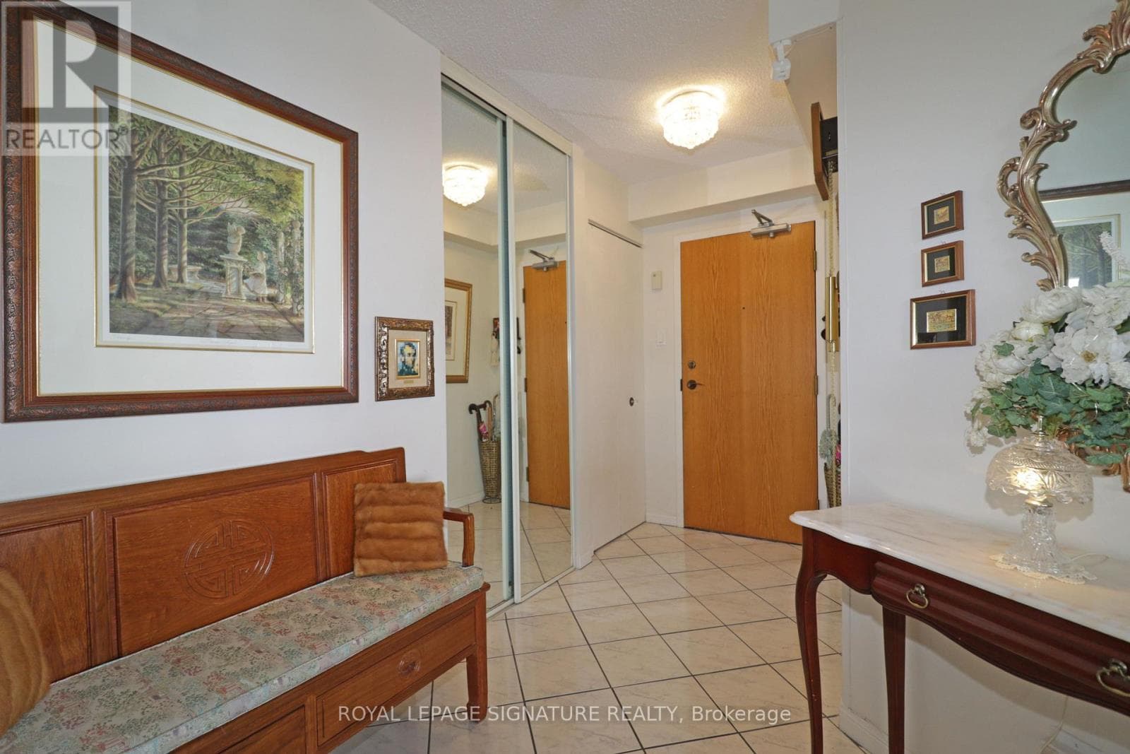 Single Family at 1004- 65 Ellen Street, Barrie (City Centre), Ontario - Photo 2 - RE/MAX Garden City Realty