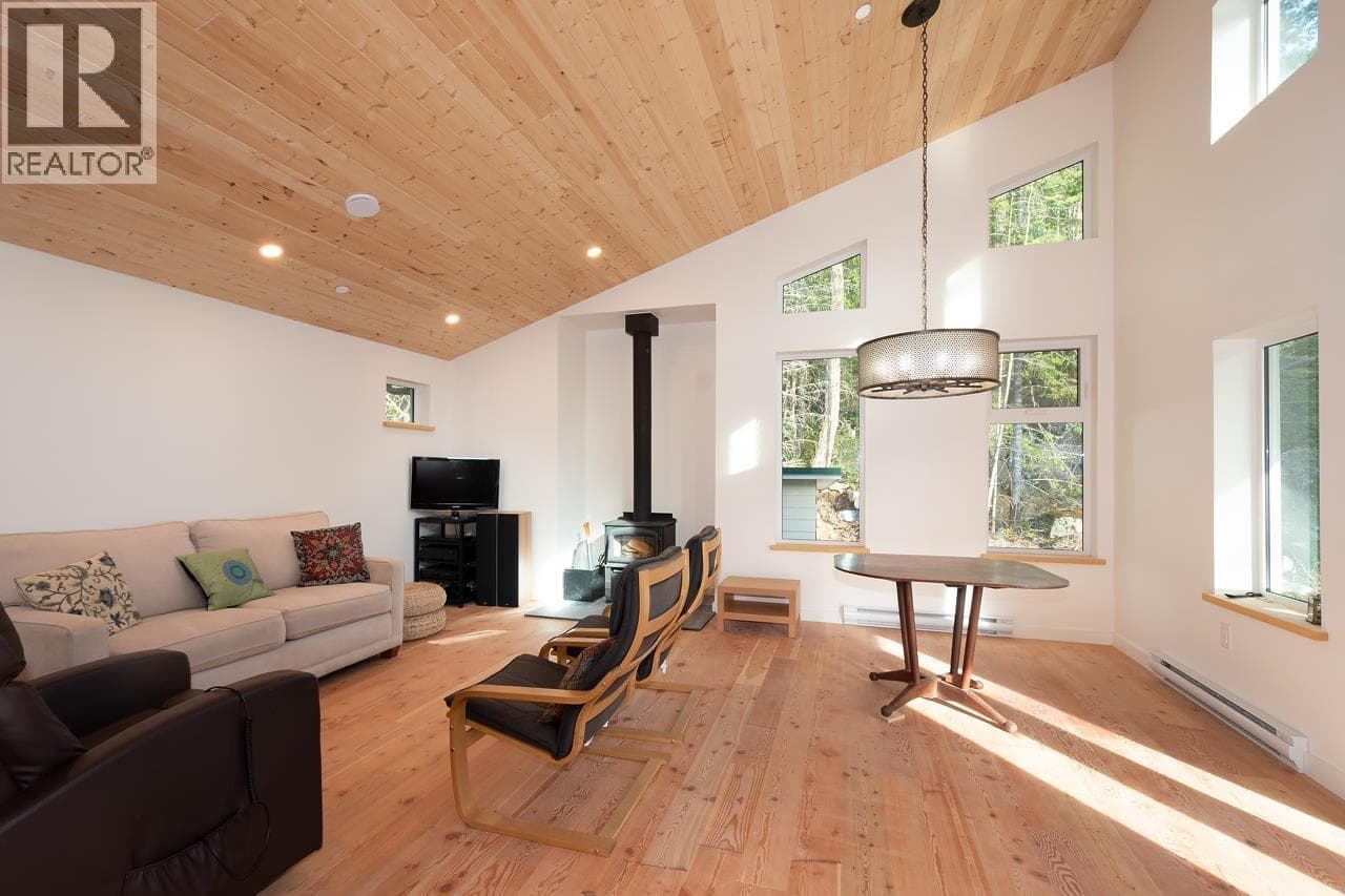Single Family at 1580 EVERGREEN Lane, Bowen Island, British Columbia - Photo 3 - RE/MAX Garden City Realty