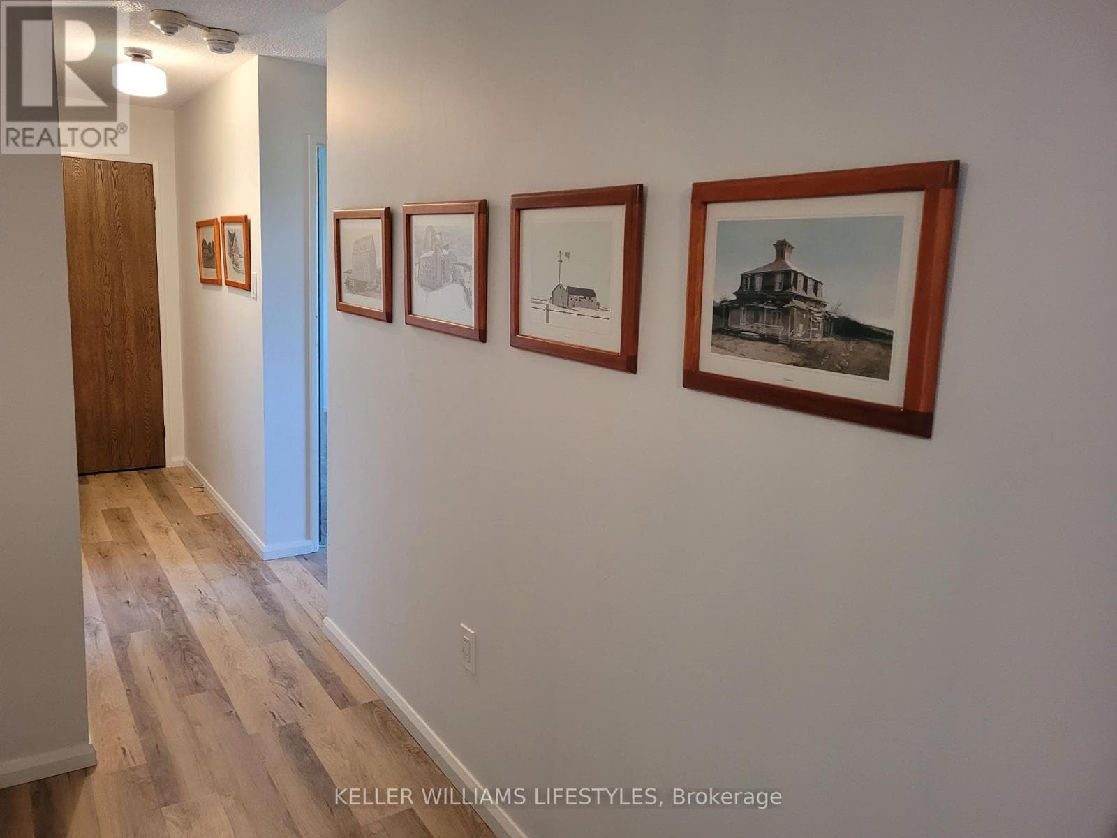 Single Family at 710- 986 Huron Street, London East (East A), Ontario - Photo 10 - RE/MAX Garden City Realty