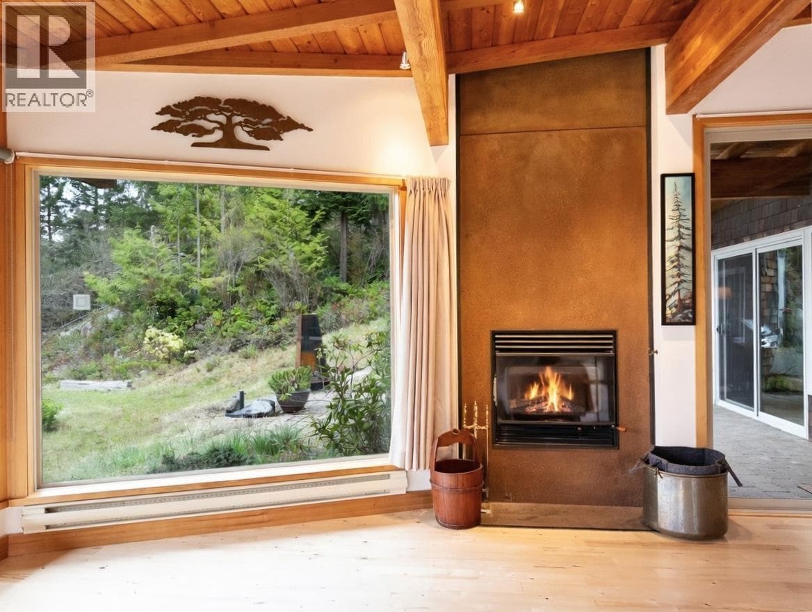 Single Family at 1301 SUNSET Road, Bowen Island, British Columbia - Photo 4 - RE/MAX Garden City Realty