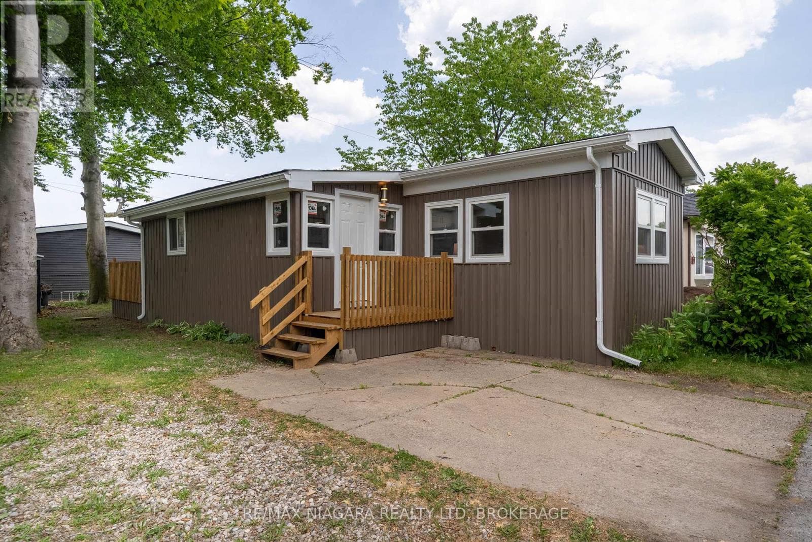 4597 Martha Lane