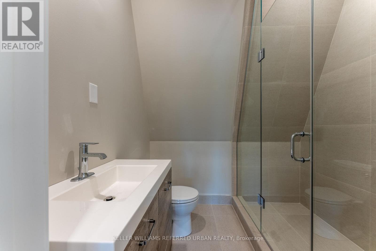 Single Family at 4- 352 Jones Avenue, Toronto (Blake-Jones), Ontario - Photo 9 - RE/MAX Garden City Realty