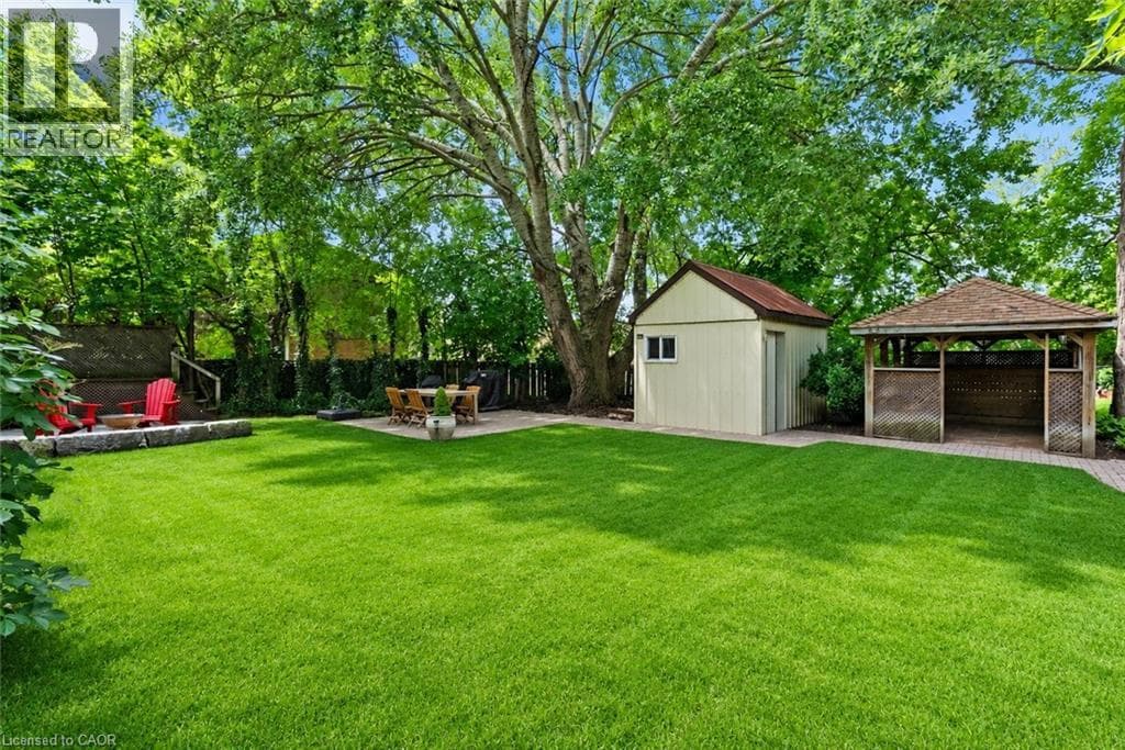Single Family at 83 DEVON Road, St. Catharines, Ontario - Photo 8 - RE/MAX Garden City Realty