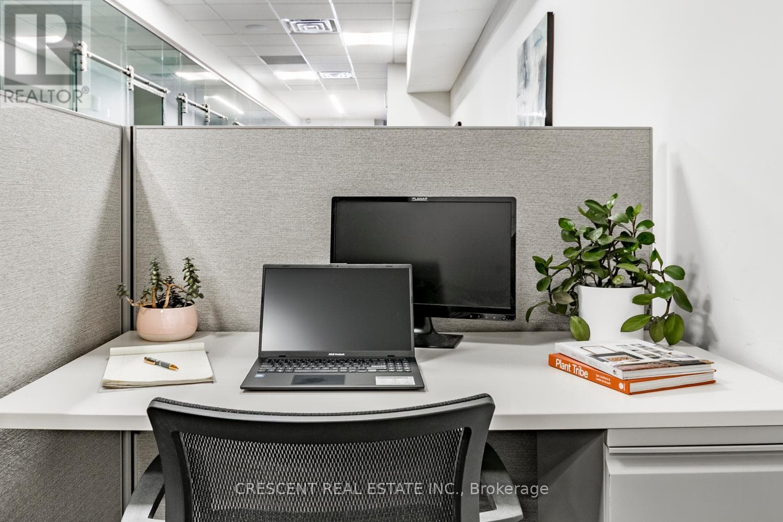 Office at Cubicle 4- 347 Jane Street, Toronto (Runnymede-Bloor West Village), Ontario - Photo 2 - RE/MAX Garden City Realty