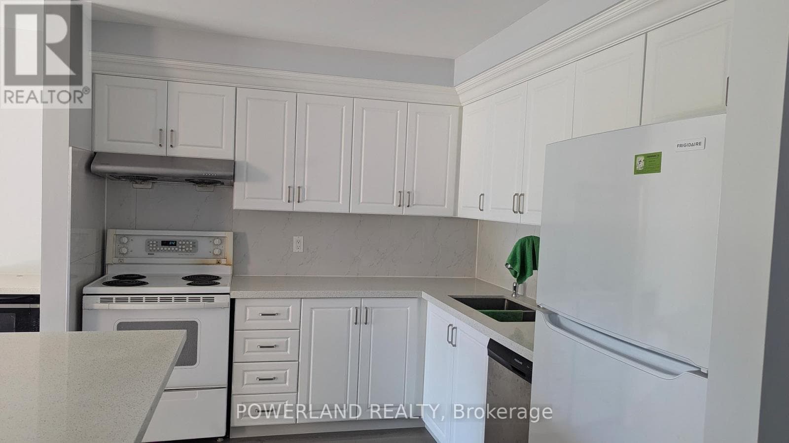Single Family at 134 Dunbar Crescent, Markham (Milliken Mills East), Ontario - Photo 3 - RE/MAX Garden City Realty