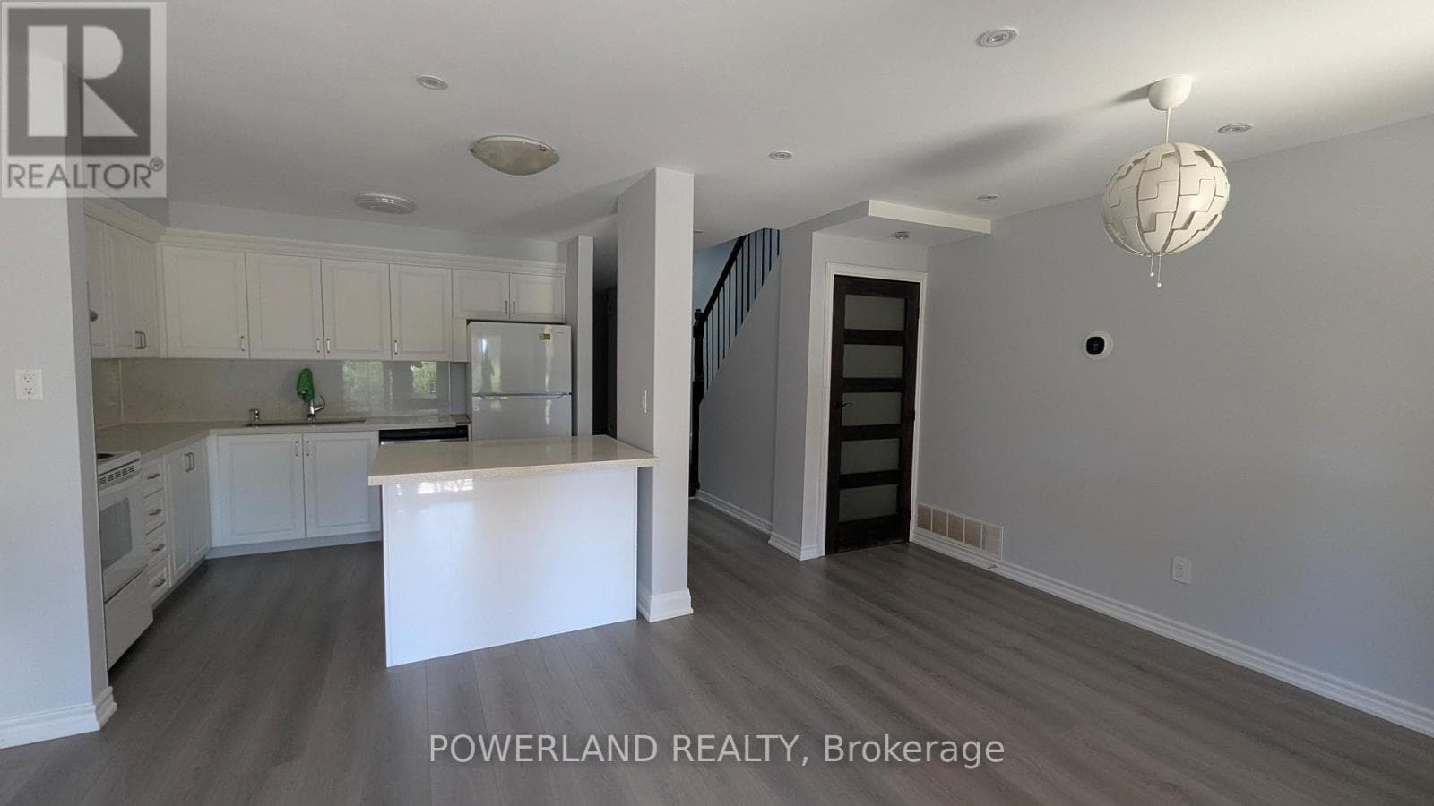 Single Family at 134 Dunbar Crescent, Markham (Milliken Mills East), Ontario - Photo 4 - RE/MAX Garden City Realty