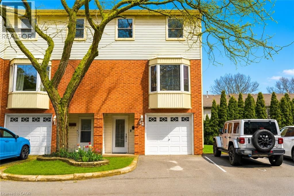 Single Family at 12- 130 LIVINGSTON Avenue, Grimsby, Ontario - Photo 2 - RE/MAX Garden City Realty