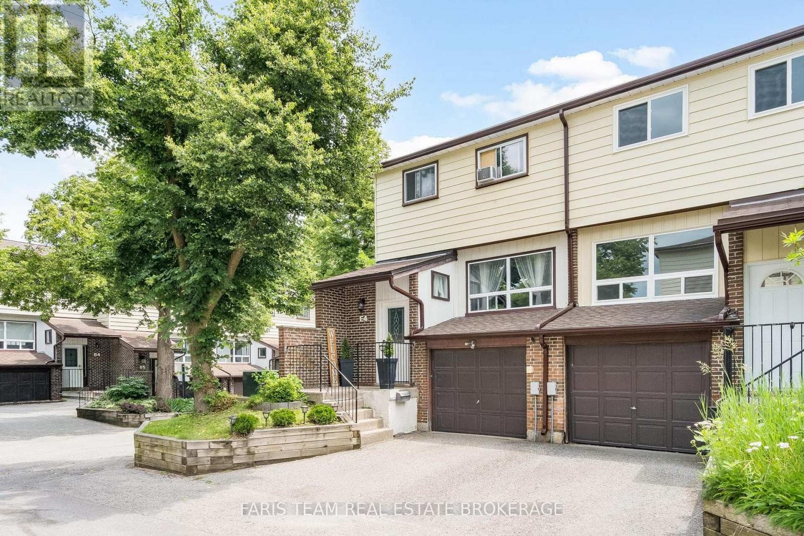 E4- 63 Ferris Lane